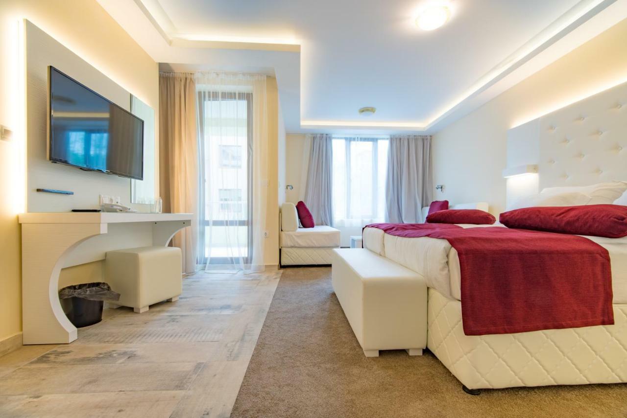 Hotel Perla Beach Luxury 普里莫尔斯科 外观 照片